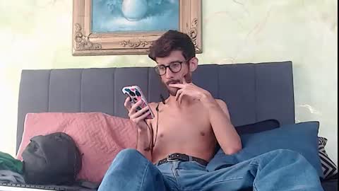 Snapshot of sasuke_bigcock chatting on June 17, 1:12 pm sasuke_bigcock online show from June 17, 1:12 pm