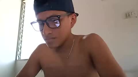 Snapshot of satandiego676 chatting on March 29, 8:31 pm satandiego676 online show from March 29, 8:31 pm