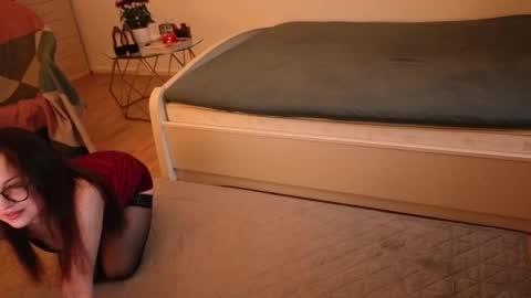 Snapshot of satin_sin chatting on May 17, 6:48 pm Lori online show from May 17, 6:48 pm