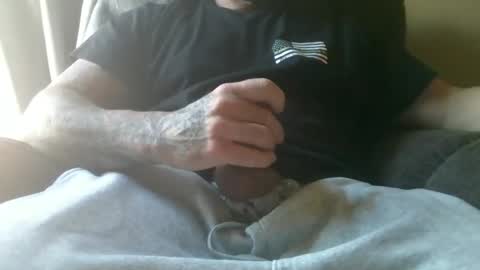 Snapshot of satinpantys chatting on November 22, 7:35 pm satinpantys online show from November 22, 7:35 pm