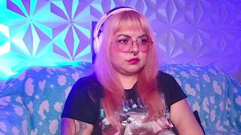 Gina George online show from March 28, 9:47 pm