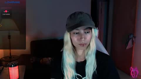 I AM JENN  online show from December 7, 2:42 am