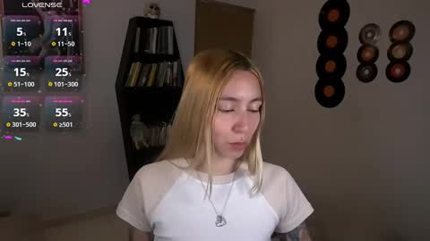 I AM JENN  online show from October 12, 9:36 pm