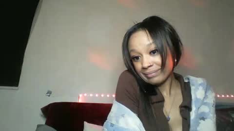 Snapshot of saucy_shanice chatting on December 29, 8:04 pm Shaniiice online show from December 29, 8:04 pm