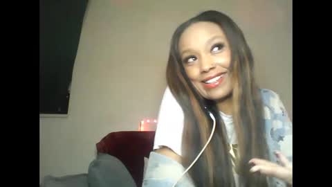 Snapshot of saucy_shanice chatting on January 5, 10:08 pm Shaniiice online show from January 5, 10:08 pm
