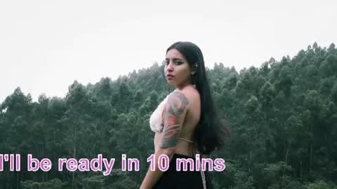 Snapshot of saucy_zaren chatting on June 19, 8:34 pm Zaren online show from June 19, 8:34 pm