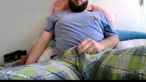 Snapshot of saucybonjo chatting on December 20, 1:54 pm Ben online show from December 20, 1:54 pm