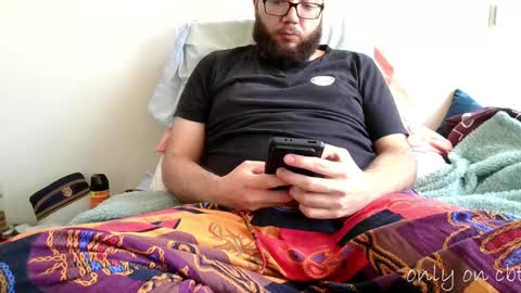 Snapshot of saucybonjo chatting on December 26, 8:32 pm Ben online show from December 26, 8:32 pm