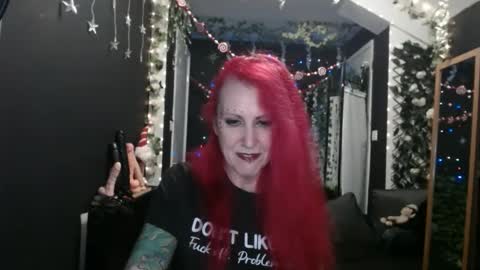 Snapshot of saucysky chatting on January 1, 8:26 pm SaucySky online show from January 1, 8:26 pm
