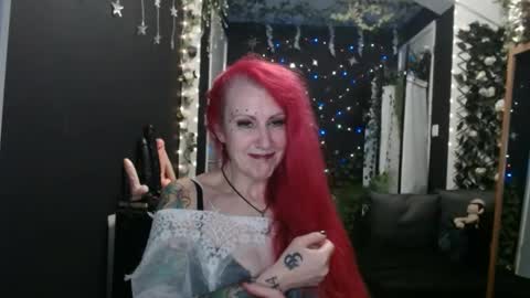 Snapshot of saucysky chatting on January 14, 10:12 pm SaucySky online show from January 14, 10:12 pm