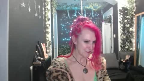 SaucySky online show from November 27, 11:51 pm