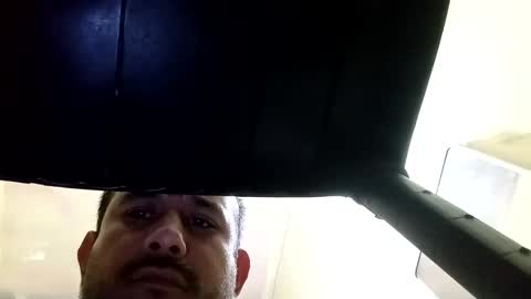 Snapshot of saul73273 chatting on May 12, 9:06 am saul73273 online show from May 12, 9:06 am