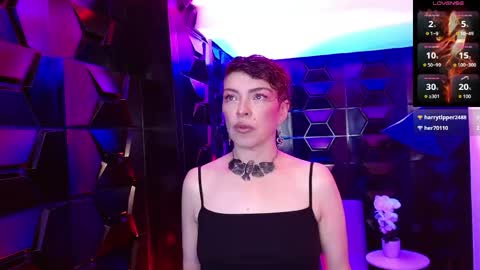 Snapshot of sauvage_lilith chatting on April 29, 3:32 am lilith online show from April 29, 3:32 am