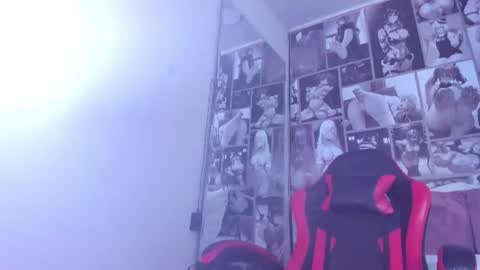Snapshot of savage_knela chatting on June 16, 3:03 pm K N E L A online show from June 16, 3:03 pm