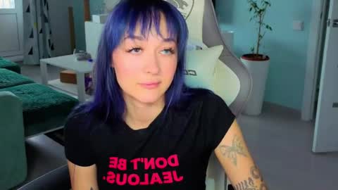 Snapshot of savage_lust_ chatting on July 26, 3:58 am Ariel online show from July 26, 3:58 am
