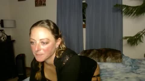 savannahlush online show from November 17, 12:27 am