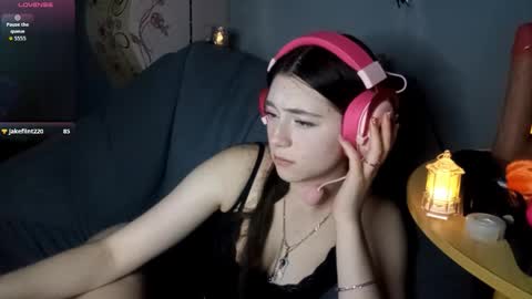 Snapshot of savannasotos chatting on November 1, 3:25 pm Sophie online show from November 1, 3:25 pm