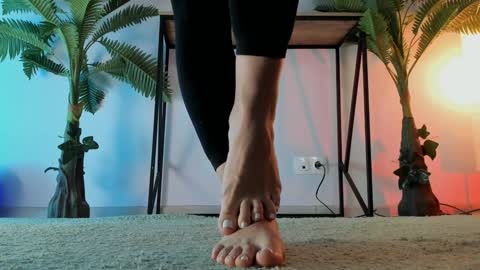 save the qween online show from December 22, 8:16 am