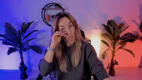 save the qween online show from January 19, 5:26 am