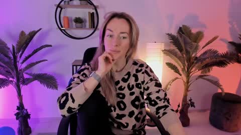 save the qween online show from January 24, 5:53 am