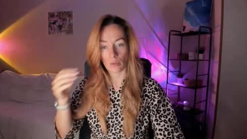 save the qween online show from October 23, 11:20 am