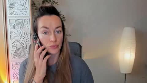 save the qween online show from February 6, 6:18 am