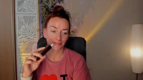 save the qween online show from July 19, 10:52 am
