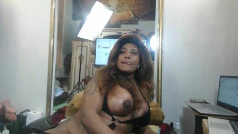 Snapshot of savonsex chatting on March 9, 4:00 pm savonsex online show from March 9, 4:00 pm