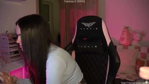 Naomi online show from December 4, 7:44 pm