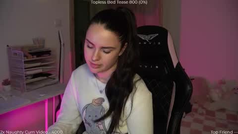 Snapshot of savvage_play chatting on February 7, 8:01 pm Naomi online show from February 7, 8:01 pm