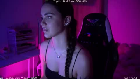 Snapshot of savvage_play chatting on February 11, 7:41 pm Naomi online show from February 11, 7:41 pm