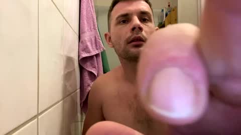 Snapshot of sawa08051989 chatting on February 4, 8:28 pm chamomile online show from February 4, 8:28 pm