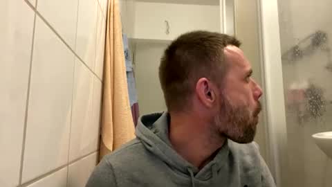 Snapshot of sawa08051989 chatting on November 2, 1:52 am chamomile online show from November 2, 1:52 am