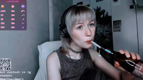 pronoun she. name Mary. age 21. online show from September 28, 7:52 pm