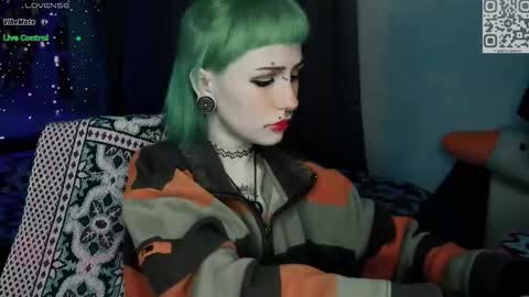 pronoun she. name Mary. age 21. online show from March 10, 7:08 pm