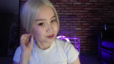 Saya online show from October 30, 9:15 pm