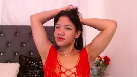 saykimmy online show from December 14, 6:34 pm