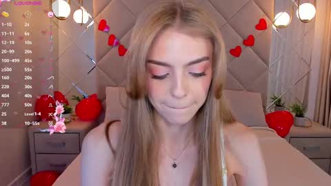 Snapshot of sayl0r_moon chatting on February 17, 12:21 am Kira GMT 7 Mon Thu-Sun 0800am-0200pm online show from February 17, 12:21 am