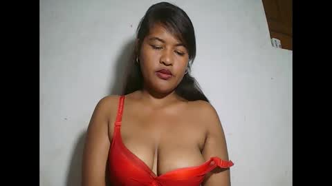 saylla1 online show from February 6, 8:07 am