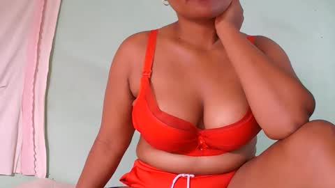 saylla1 online show from February 26, 2:16 pm