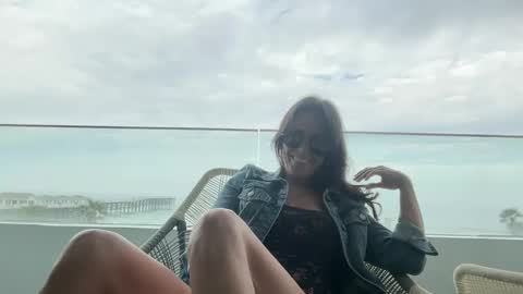 Good Girls Say Please...and Thank You online show from September 22, 4:09 pm