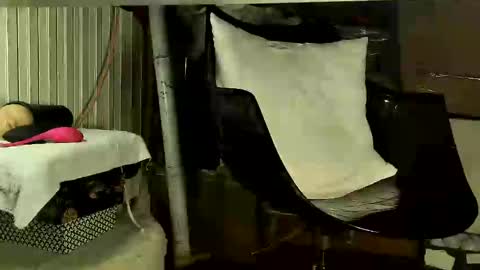 Snapshot of sbamx chatting on December 19, 12:45 am Sbamx online show from December 19, 12:45 am