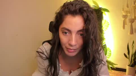 Snapshot of scalertt__steel_ chatting on January 9, 5:00 pm Venus online show from January 9, 5:00 pm