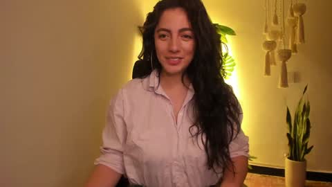 Snapshot of scalertt__steel_ chatting on January 23, 2:50 pm Venus online show from January 23, 2:50 pm