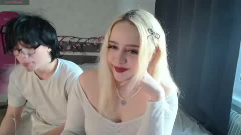 Snapshot of scallymilana chatting on May 17, 12:56 pm scallymilana online show from May 17, 12:56 pm
