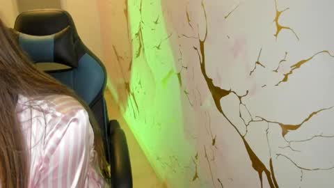 scarbadgirl_ online show from April 24, 4:04 am