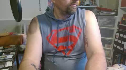 Snapshot of scarecrow2wm chatting on December 18, 9:54 pm Kent Clark online show from December 18, 9:54 pm