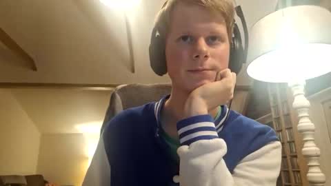 Scarjoris online show from November 12, 7:57 pm
