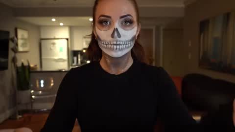 scarlajade online show from October 31, 11:50 pm