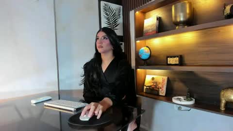 Snapshot of scarleett22 chatting on May 17, 12:12 pm Scarleet online show from May 17, 12:12 pm